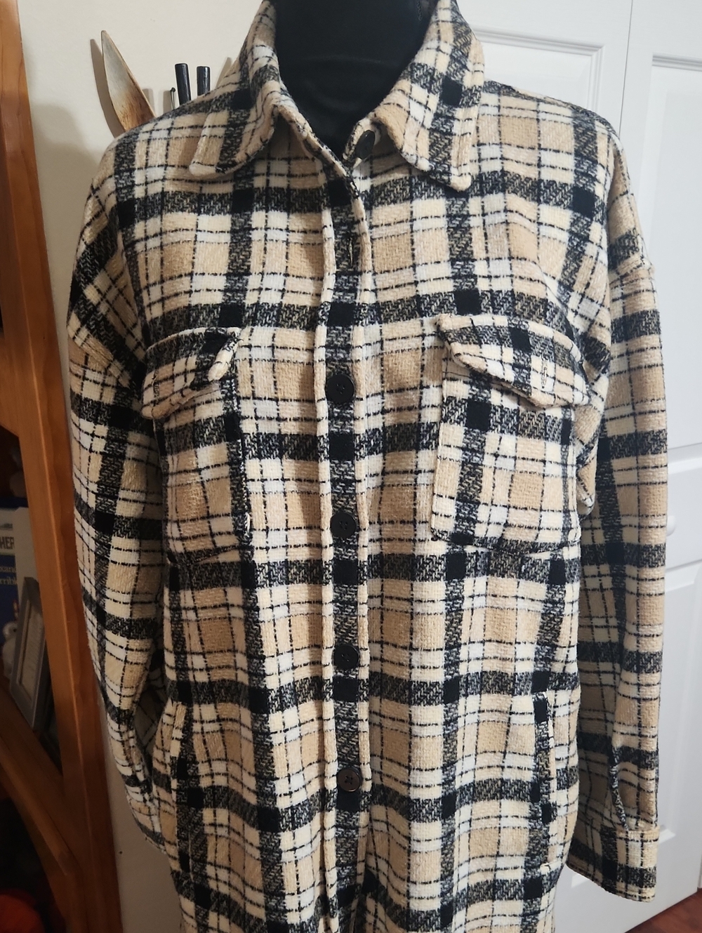 Forever 21 Black and Cream Plaid Shacket with oversized Pockets and Collar